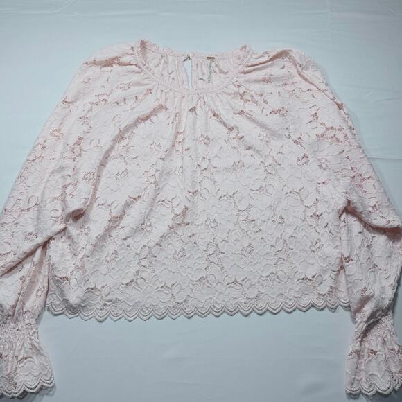 Free People Pink Lace Blouse Top Sz M Sheer Floral Lace Scallop Hem Boho - Picture 2 of 5